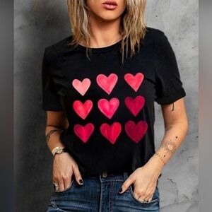 BLACK VALENTINE’s DAY HEART GRAPHIC T SHIRT Size Medium